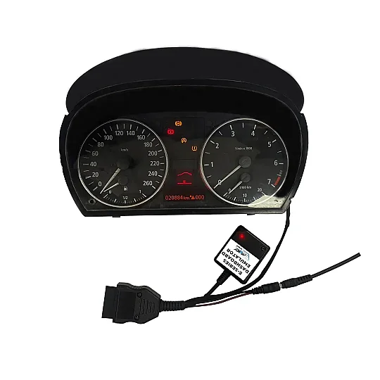 منصة اختبار تشغيل لوحة العدادات (Instrument Cluster) لسيارة BMW الفئة E (E Series) مع شاشة بدء التشغيل وفحص التشغيل